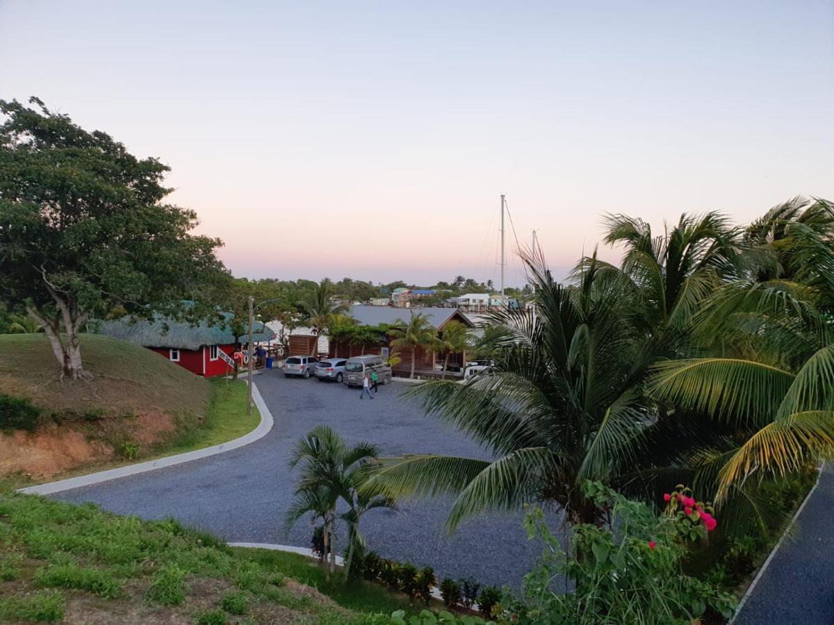 Hotel And Dive Center Roatan Yacht Club French Harbour 외부 사진