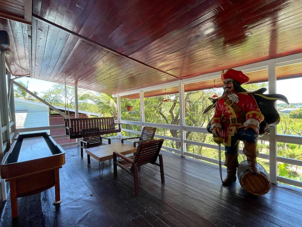 Hotel And Dive Center Roatan Yacht Club French Harbour 외부 사진